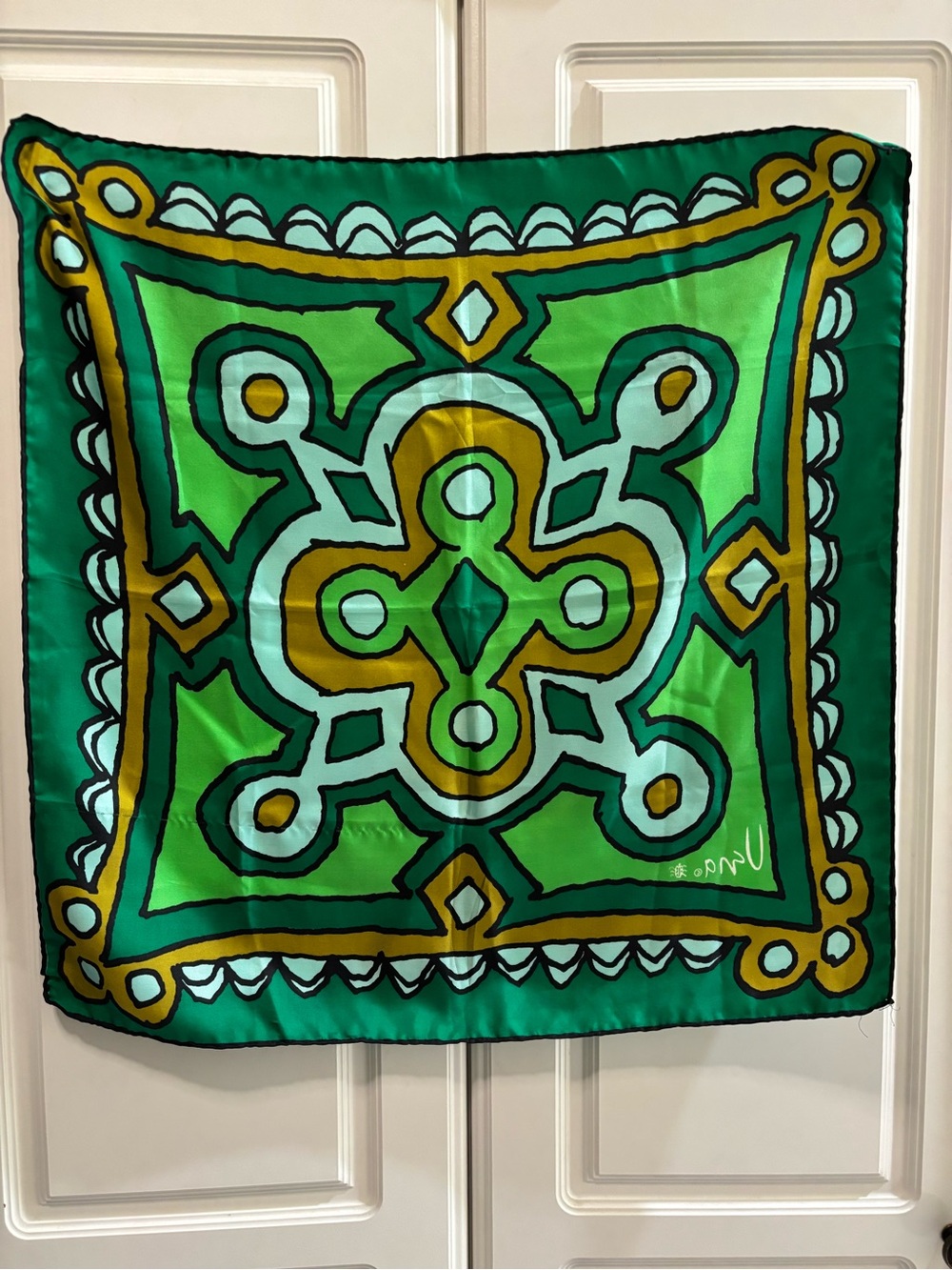 Vintage Vera Neumann Green Geometric Silk Scarf - Vibrant Green Pattern 22โ